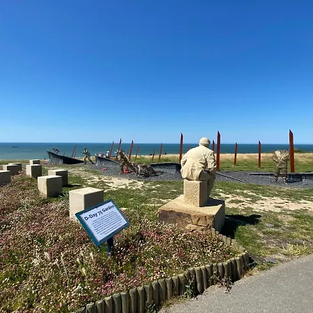 La Lumineuz Au Coeur Des Plages Du Debarquement Creully sur Seulles Exterior foto